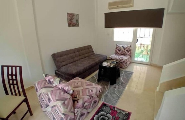 822 · 2BR Townhouse, Bath, backyard