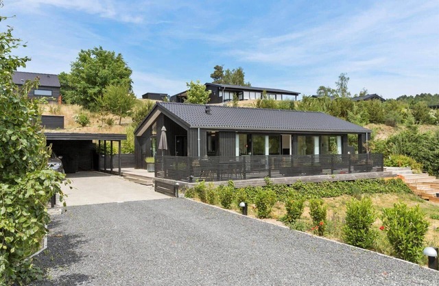 8411 Ebeltoft - Fyrbakken 13