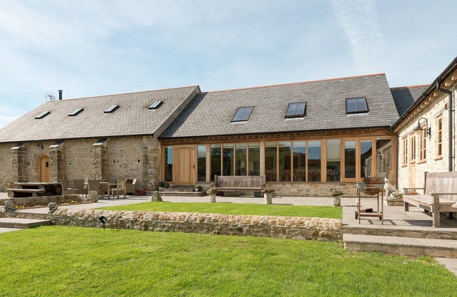 9 bedroom accommodation in Litton Cheney, near Dorchester