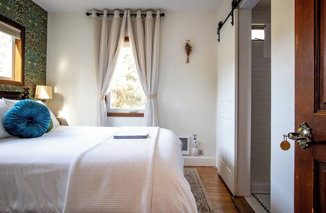 #9 Wonderland Trail Suite 18+ Private Bath