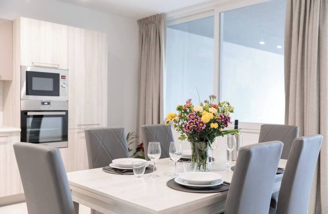 🌴 9ten11 Maisonette – Ground-floor seafront stay with large patio, modern interiors & direct access to Mellieha Beach 🐚☀️ Perfect for families, couples & business trips.