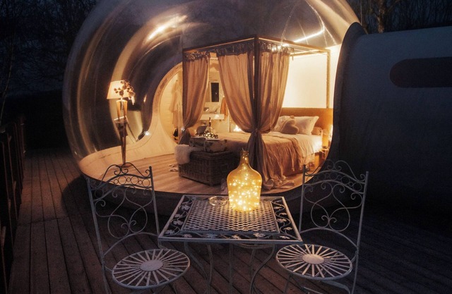 A bubble suite with all the comforts surrounded by nature in a magical park!
