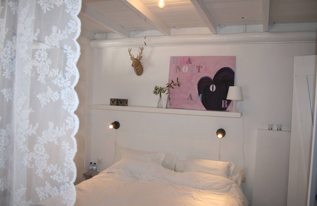 A CABANA II - Cozy - Cute - Comfy -.