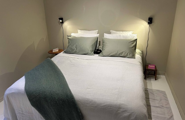 A cosy flat in the heart of Stavanger in the main pedestrian street.