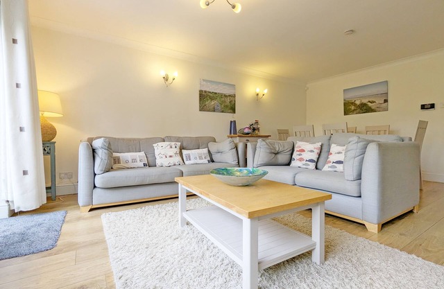 A family house that sleeps 5 guests in 3 bedrooms