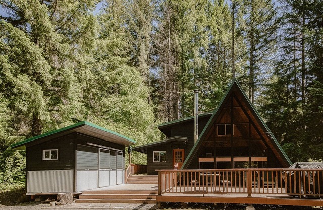 A-Frame Chalet at Mount Rainier & White Pass Ski