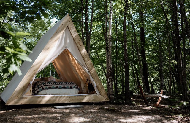A-Frame Site 34 | Queen Bed | Brook View