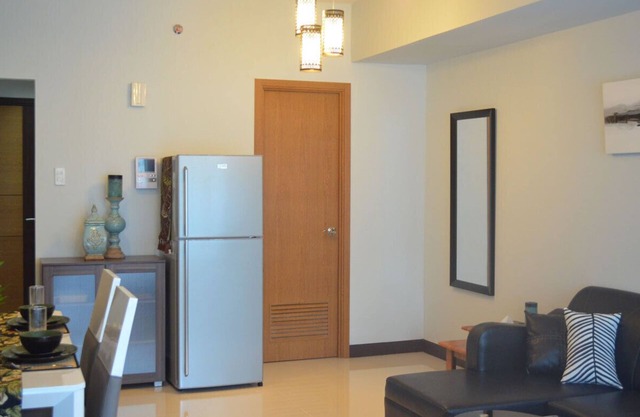 A Fully Appointed Classy New Makati Studio