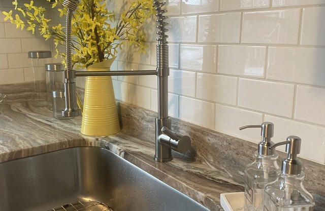 A little Peace of Cleveland Upstairs Unit