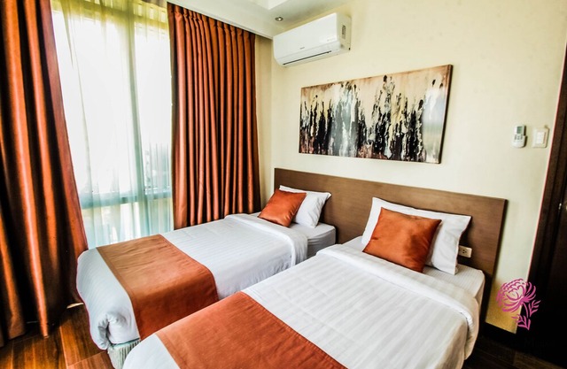 A LUXURIOUS AFFORDABLE UNIT NEAR AYALA W/3 BEDROOM