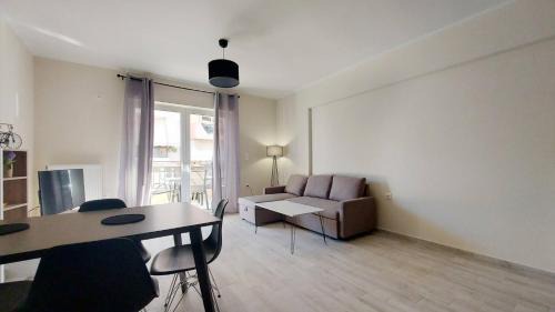 A minimal fully renovated 1Br Apartment Nikaia