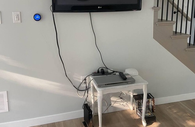 A Modern Beach Getaway, Port Burwell, Fishing Port, Private Beach