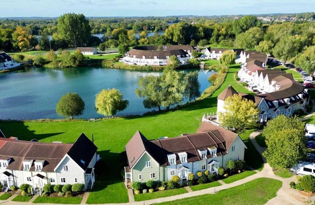 A new england lakeside lodge that sleeps 6 guests in 3 bedrooms