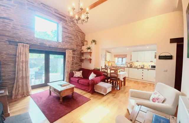 A peaceful escape in rural Herefordshire - perfect for families and friends.