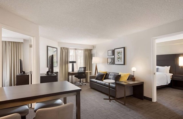 A Place You'll Surely Enjoy! 3 Comfortable Units, Pets Allowed, Full Kitchen!