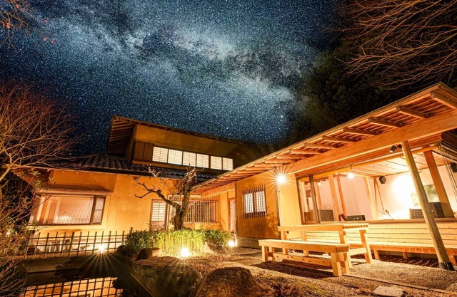 A rental villa with a natural hot spring surrounded by rich nature near Lake Ippeki/Ito Shizuoka