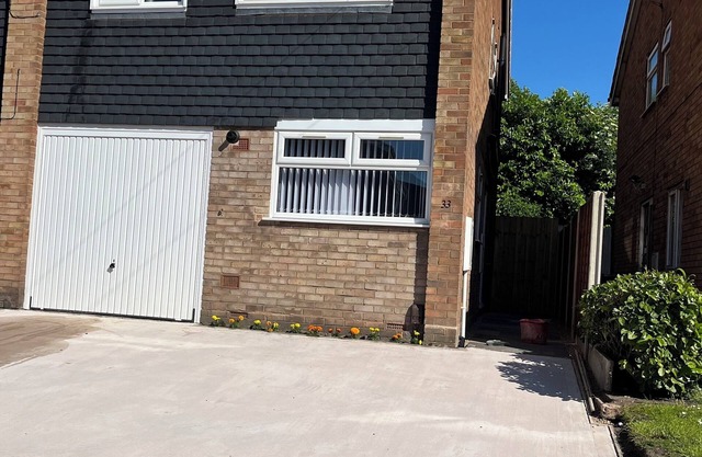 A spacious newly renovated luxury house within minutes of Birmingham city centre