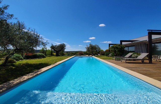 A Uzès, Contemporaine à la vue Unique, à 5 min du Centre Historique