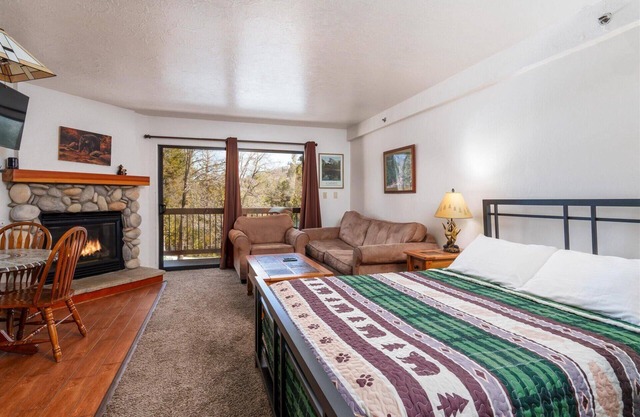 (A109) Studio Condominiums