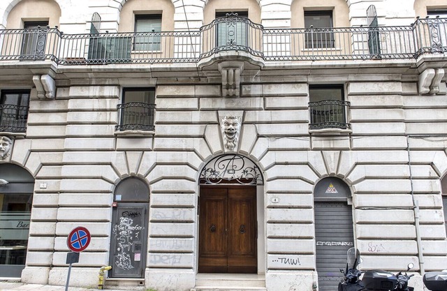 A22 - Ancona, delightful studio flat right in the centre