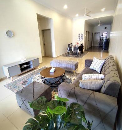 AA Homestay Bandar Mahkota Banting