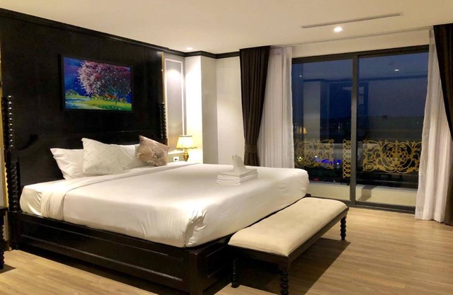 Aaron Vientiane Hotel