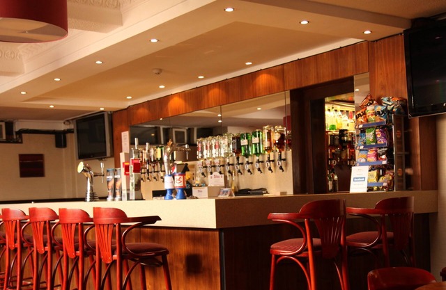 Abbotsford Hotel