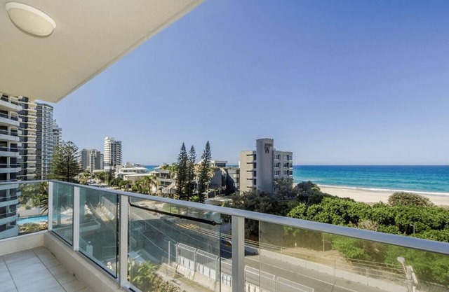 Absolute Beach Front on Main Beach