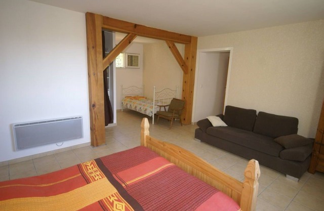 Absolutely quiet villa in the countryside 15 minutes from the beach