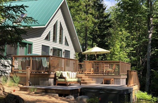 Acadia Long Pond Waterfront Cottage on lake- private dock kayak hot tub Sleeps 6