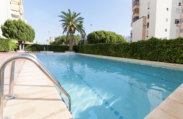 ACAPULCO IV - Apartment with shared pool in Playa de Gandia. Free WiFi