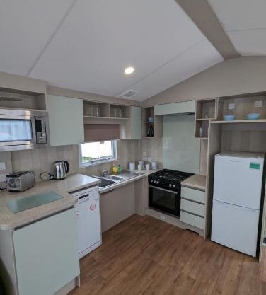 ACCESSIBLE FRIENDLY MODERN Family Caravan Littlesea Haven Weymouth