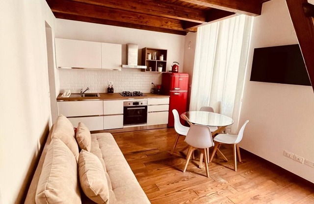 Accogliente appartamento nel cuore di Livorno, 3 minuti dai traghetti!