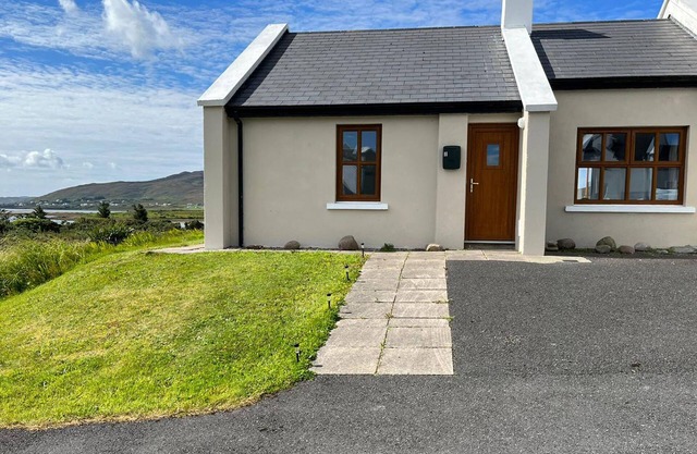 Achill Sound Holiday Village No 11 by Interhome