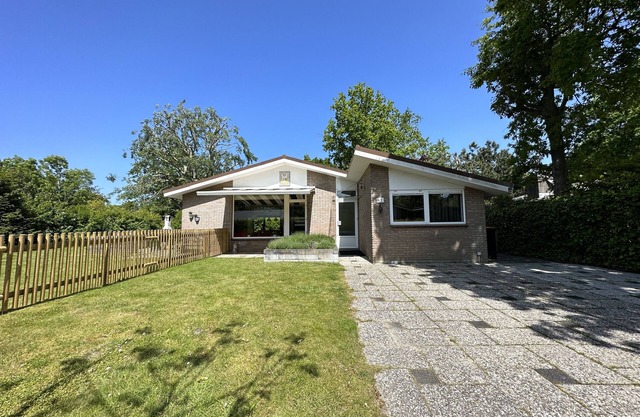 Achthoek 67, quiet location near sea and lake