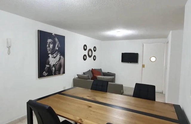 Acogedor Departamento En Satelite-echegaray Con Estacionamiento Wifi