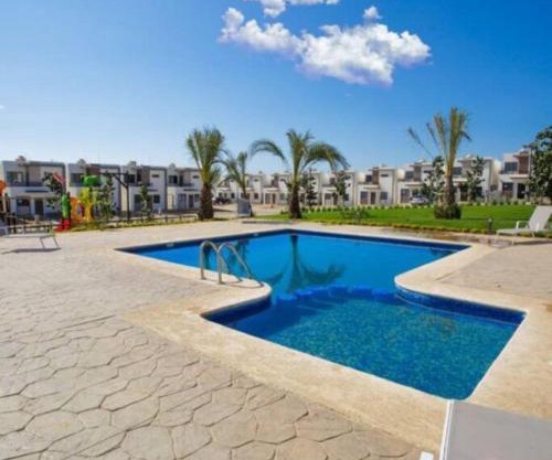 Acogedora casa 3 cuartos 2 baños en privada con alberca