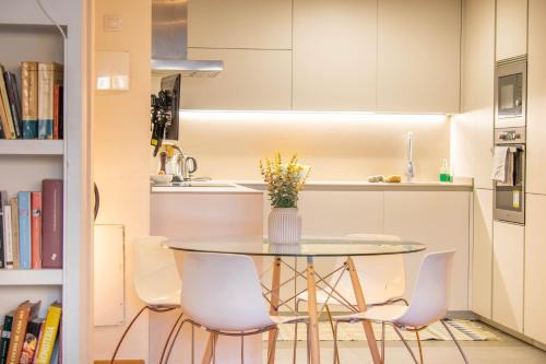 Acogedora habitación en apartamento con terraza