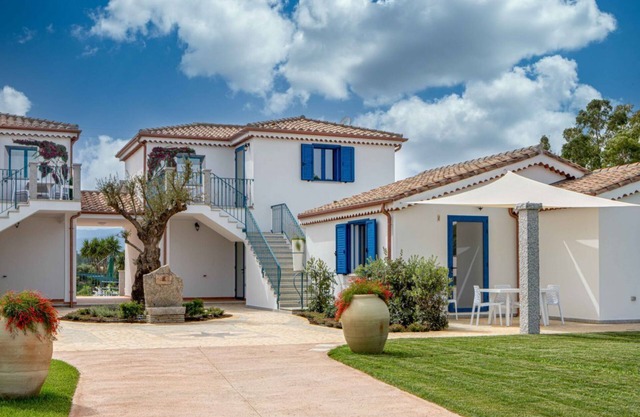 Acquamarina 2 by All4sardinia