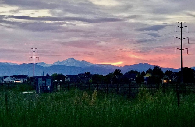 Acreage + Breathtaking Rocky Mountain Views!