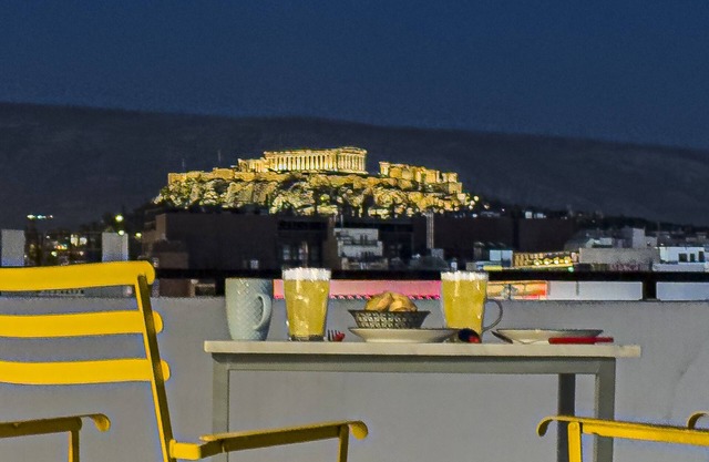 Acropolis Magical View Suite @ Metro Kerameikos