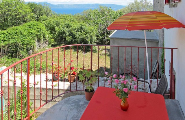 Adalgisa with 1 bedrooms and 1.5 bathrooms