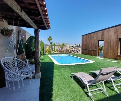 Adega D'Aldeia com piscina e jacuzzi