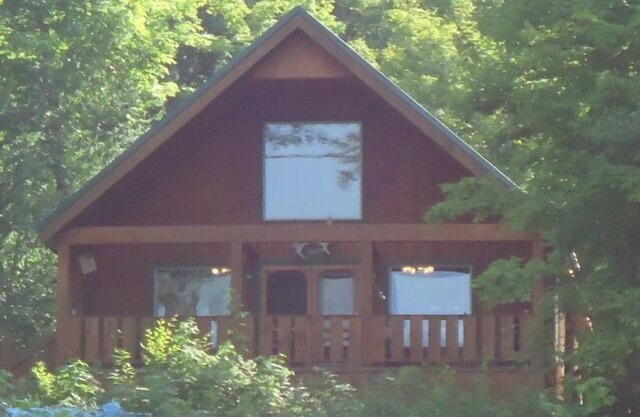 Adirondack Lakefront Home. Internet, Private Beach, Boats, Canoe, Kayaks.