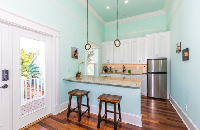 Adorable Guest House walking distance to Historic St. Augustine!