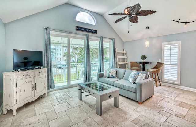 Adorable Upstairs 1 BR Nantucket 6A