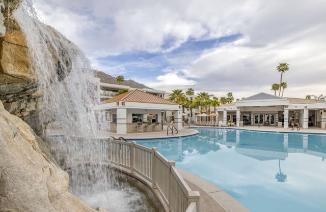 Adventure Awaits! 2 Spacious Suites | Pool + Spa