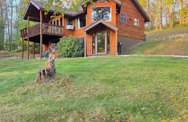 Adventure Awaits — Spacious Lodge Near 7 Springs!