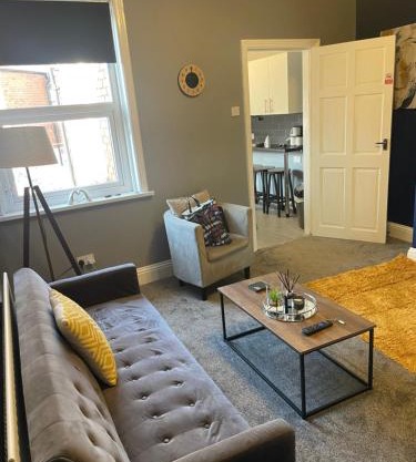 Affordable Luxury 4 Stunning apartment Sunderland close to City centre hospital Crown Works Studio and Nissan