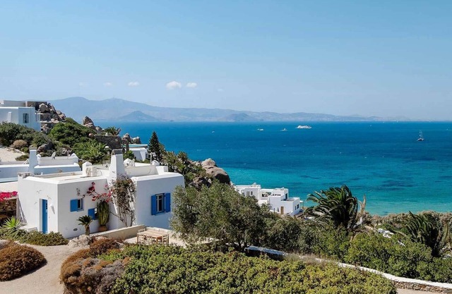 Agapui: Cycladic Villa with Stunning Sea View and Private Pool.